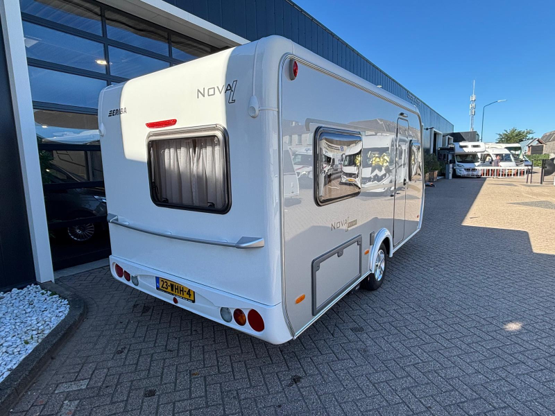 Eriba Nova Light Delight 465 mover, isabella, tent  foto: 22