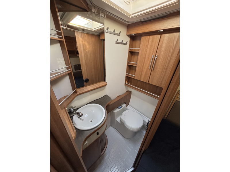 Kabe Smaragd XL Fransbed+Alde verwarming  foto: 15