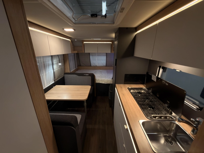 Knaus Sport Platinum 500 QDK Platinum+vloer+1800KG  foto: 6