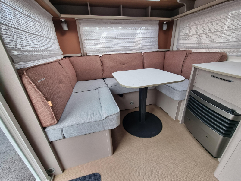 Bürstner Averso 485 TS  foto: 15