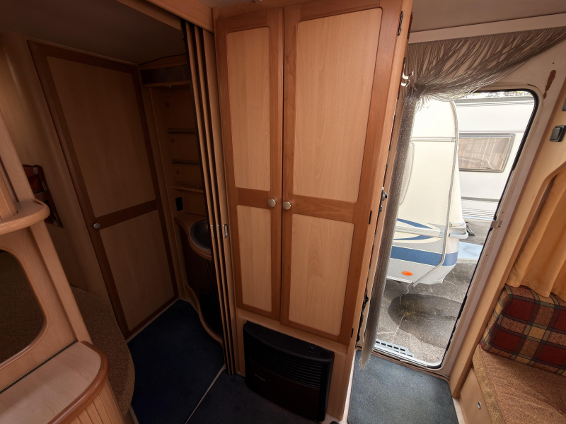 TEC Travel King 490 K Voortent+reservewiel  foto: 14