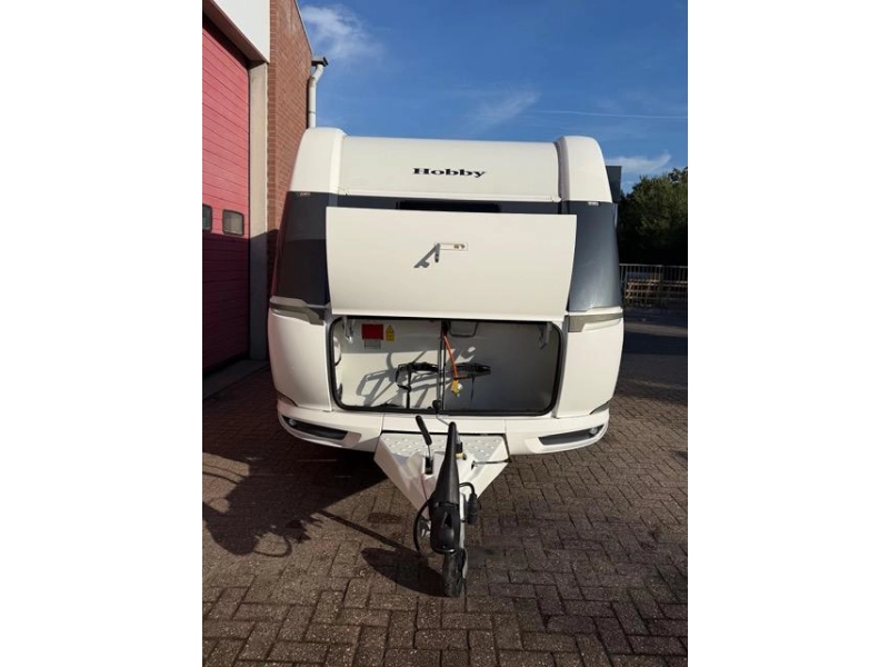 Hobby De Luxe 440 SF Incl. Airco en Voortent  foto: 8