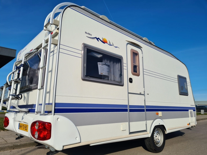 Hobby De Luxe 460 UFE met Luifel 