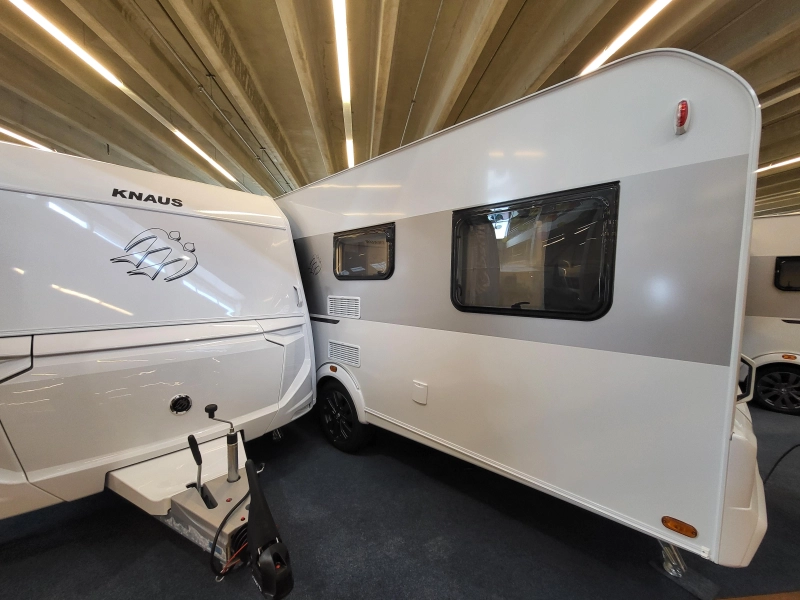 Knaus Sport 450 FU af fabriek mooi compleet  foto: 5