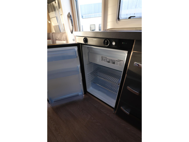Hobby De Luxe Edition 460 LU Unico/ Mover/ Compleet foto: 12