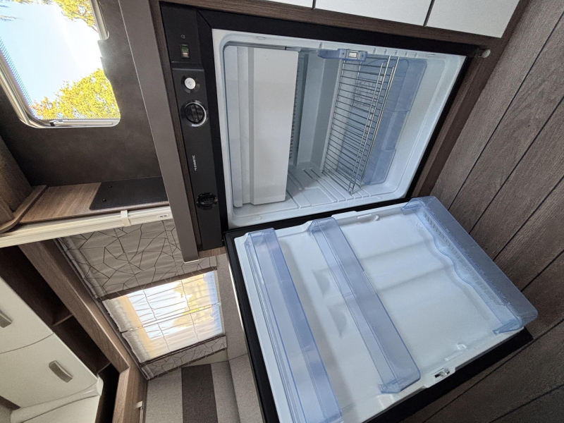 Knaus Sport Silver Selection 500 EU UNICO VOORTENT  foto: 12