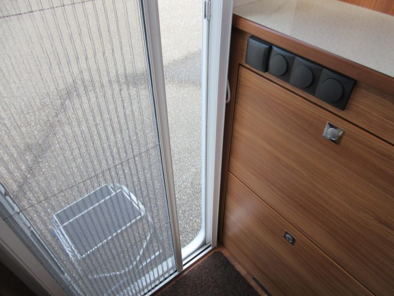 Dethleffs Nomad 450 DB MET DOREMA PANORAMALUIFEL  foto: 15