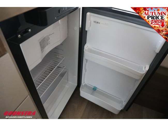 Eriba Touring 430 **NIEUW/NEU** Luifel Dwarsbed LMV foto: 20