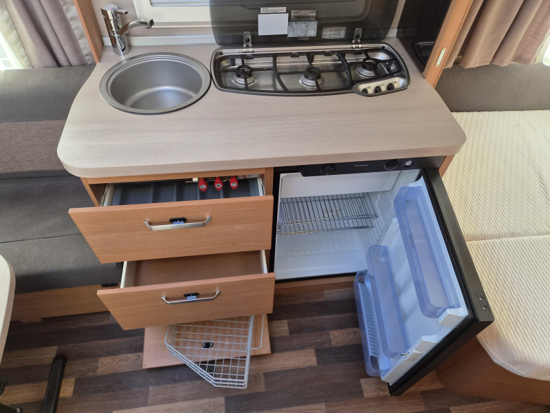 Knaus Sport 450 FU  foto: 11