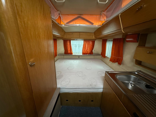 Eriba Touring Triton 410 foto: 16