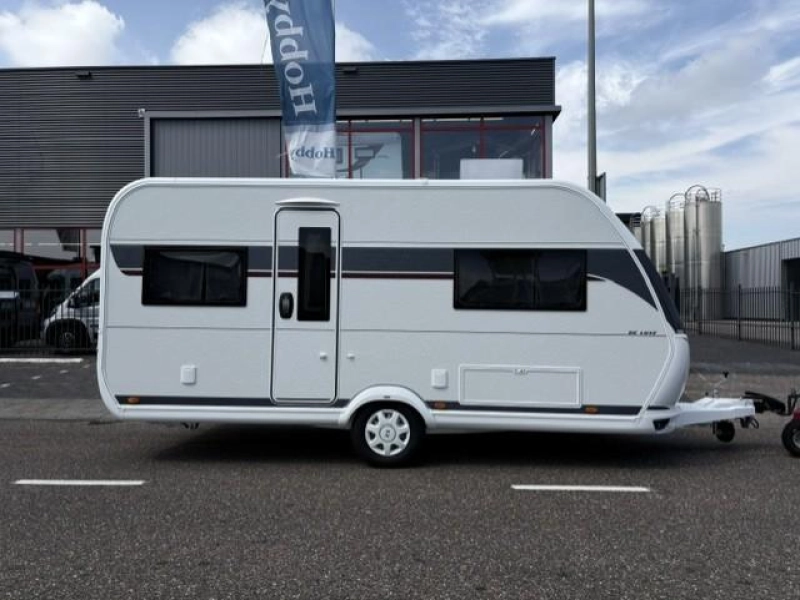 Hobby De Luxe 460 UFE Model 2027  foto: 2