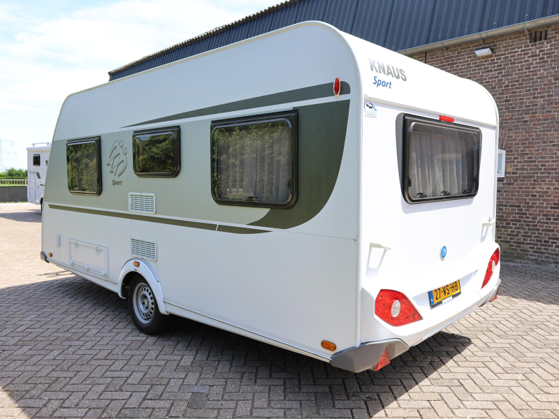 Knaus Sport 450 FU inclusief voortent 