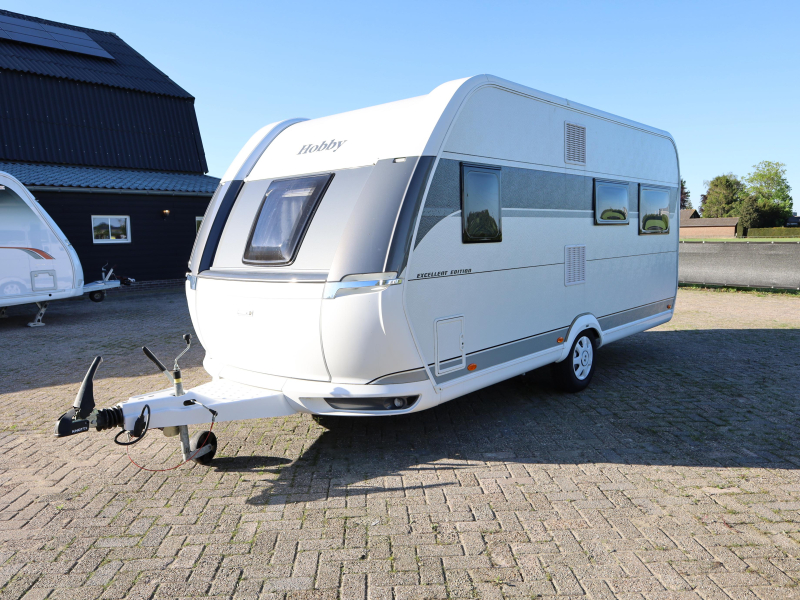 Hobby Excellent Edition 460 UFE voortent en luifel  foto: 1