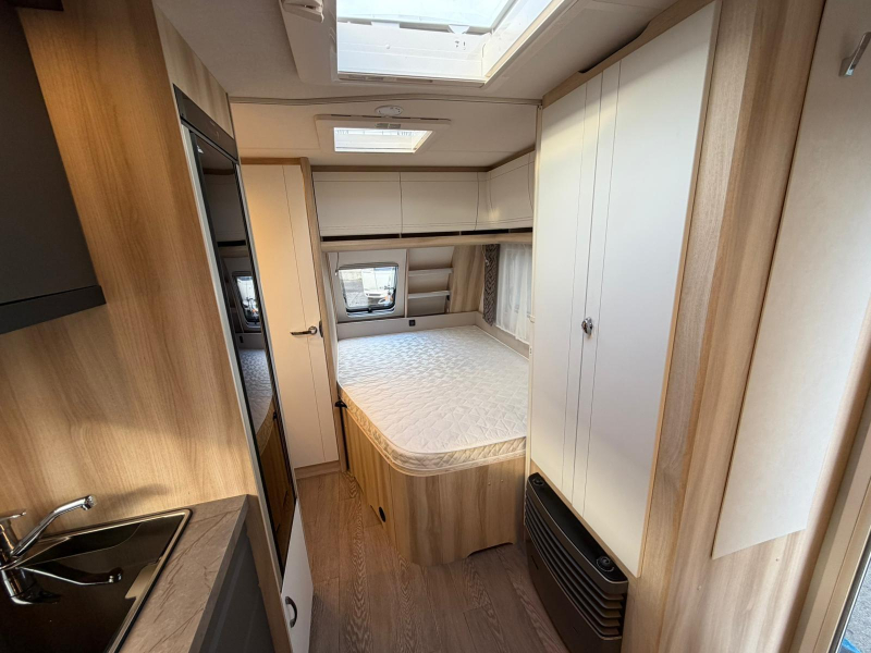 Hobby 460 UFE Zeer compleet  foto: 6