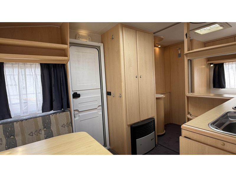 Chateau Calista 450 FHU frans bed rondzit toilet  foto: 9