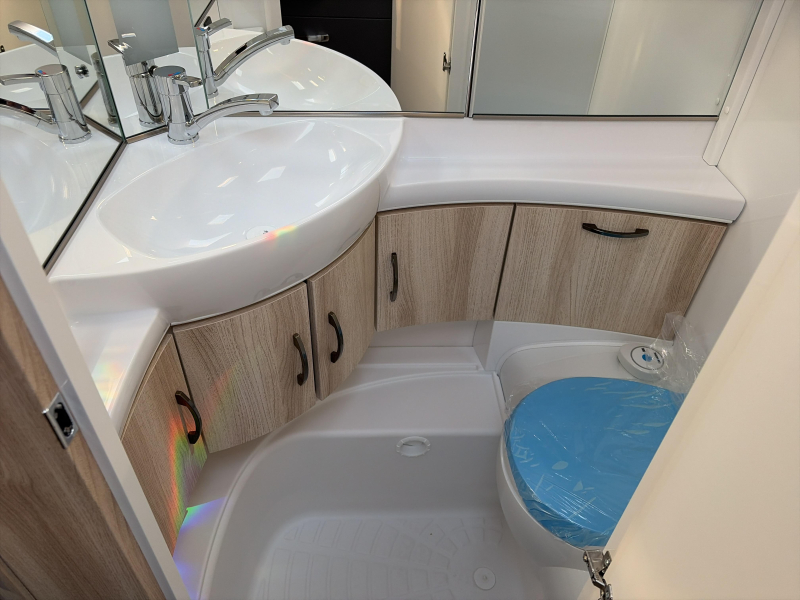 Hobby De Luxe 495 UL Model 2027 