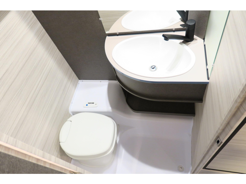 Dethleffs C'Joy 480 QLK STAPELBED+VASTBED+GARAGE  foto: 7