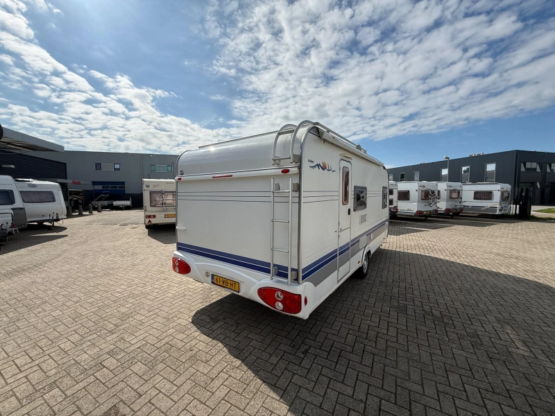 Hobby De luxe Easy 500 KMFE 6 pers, Luifel met wanden  foto: 14