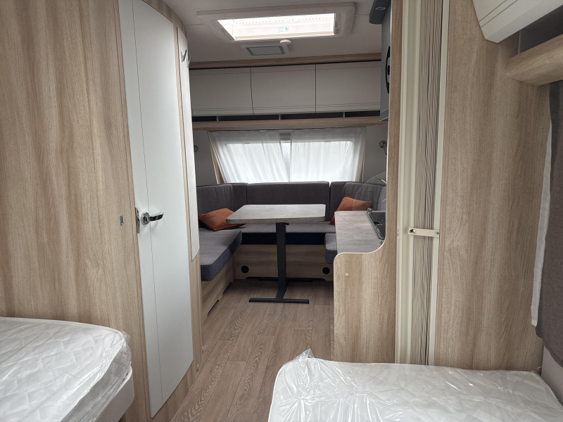 Hobby De Luxe 460 LU Model 2027  foto: 2