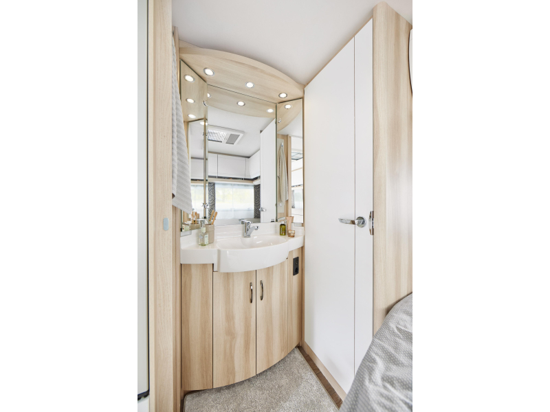 Hobby De Luxe 460 UFE  foto: 12