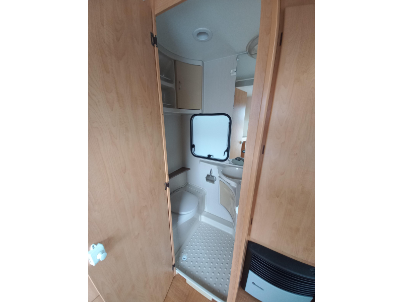 Caravelair Ambiance Style 372 mover-Unico-GFK-fiets-etc  foto: 16