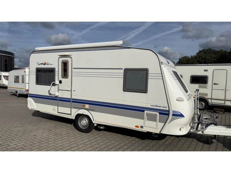 Hobby Excellent Easy 460 UFE frans bed rondzit toilet  hoofdfoto: 1