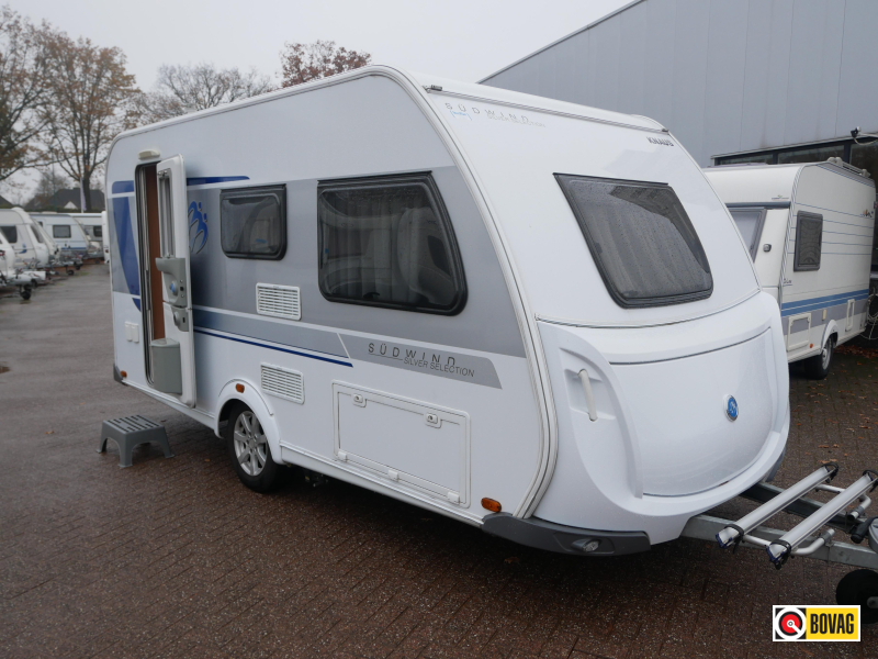 Knaus Sudwind Silver Selection 420 QD Incl. mover en fietsenrek  foto: 0
