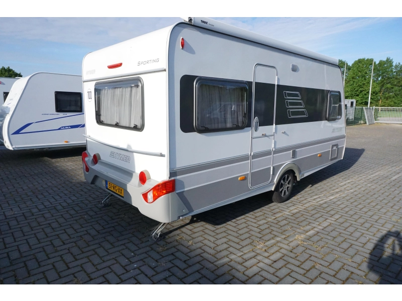 Eriba Sporting Jive 465 Frans bed - mover -luifel  foto: 3