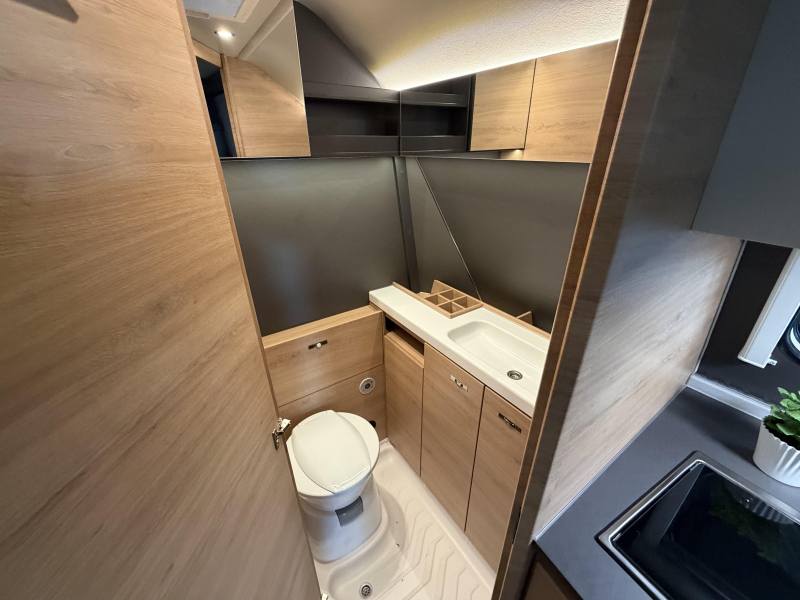 Knaus Yaseo 340 PX wandbed / compact  foto: 10
