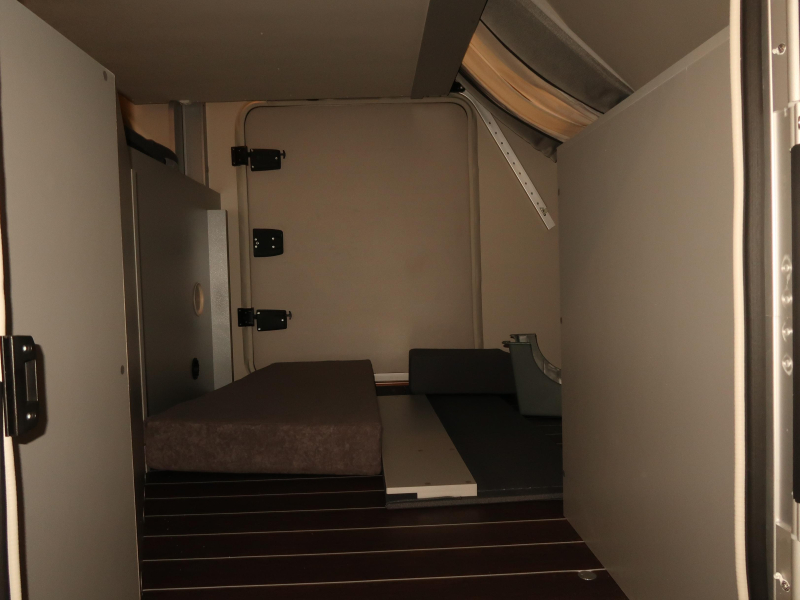 Knaus Sport & Fun Black Edition 480 QL PRIJSVOORDEEL  foto: 12