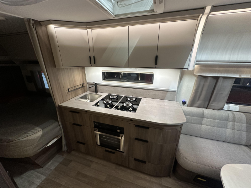 Kabe Royal 520 XL Model 2026 - Nieuw  foto: 9