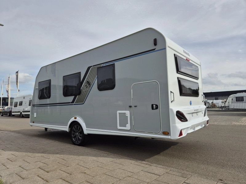 Knaus Sport Platinum 500 QDK Stapelbed en garagedeur 