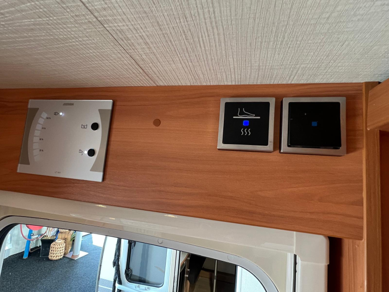 Eriba Nova Winner Edition 465 GL mover, luifel, airco  foto: 19