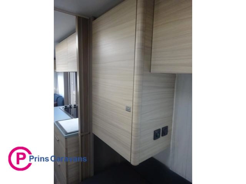 Adria Altea 502 UL Enkele Bedden Grote Koelkast en Rondzit  foto: 21