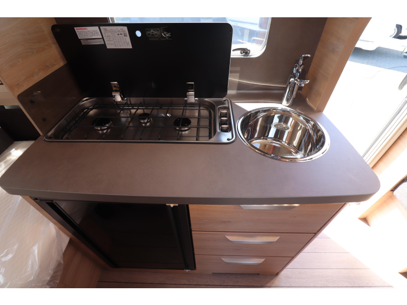 Knaus Sudwind Black Selection 460 EU Gas Campovolo 231  foto: 9