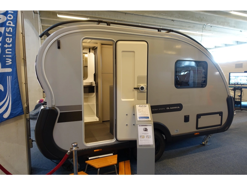 Adria Action Sport 391 LH 'Off-road' en compleet  foto: 4