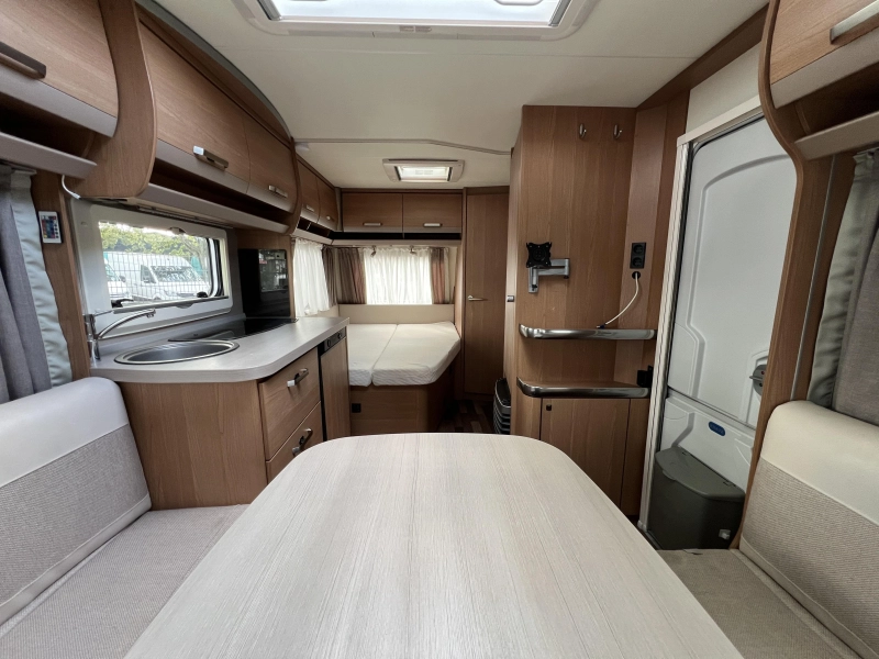 Knaus Sport 450 FU Mover, Fiamma Zakluifel,  foto: 3