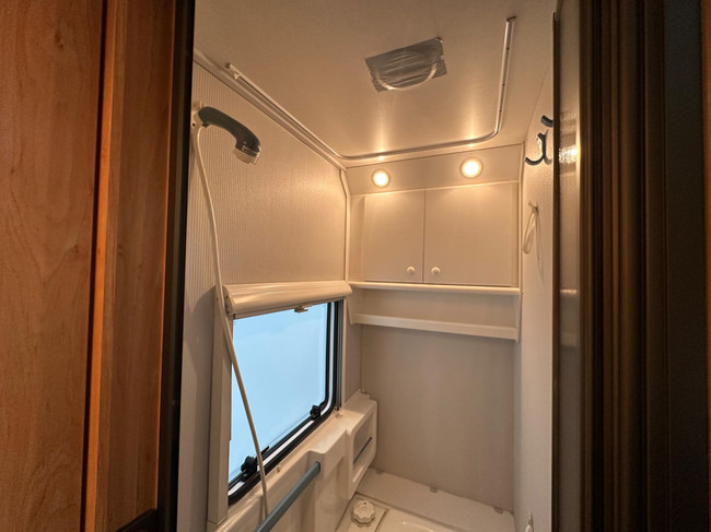 Knaus Südwind 450 FU foto: 20