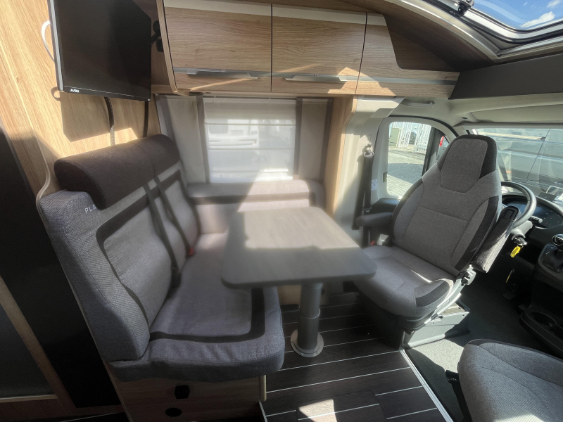 Knaus Sky TI 650 MEG Platinum Selection - Dakairco - Zonnepaneel 