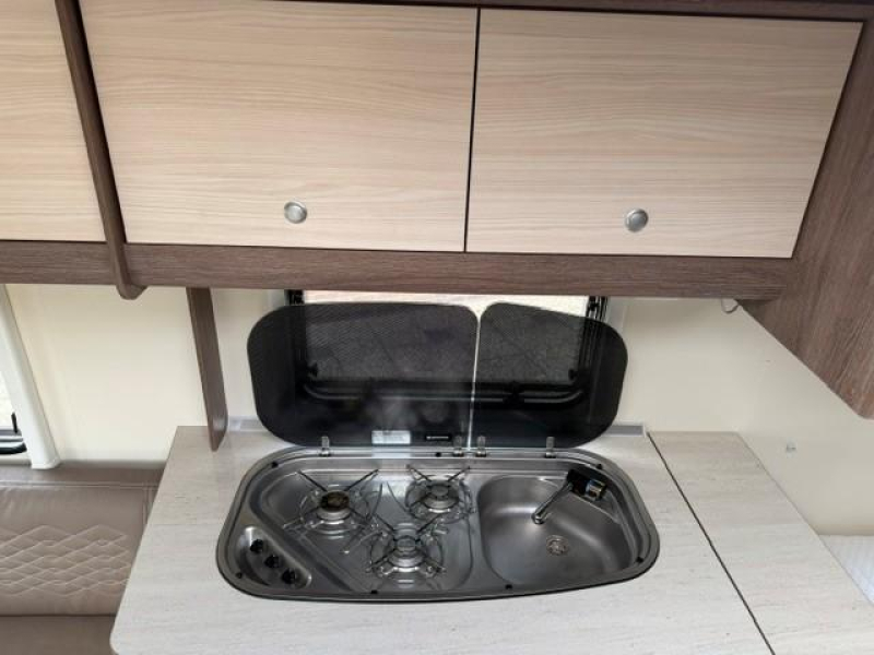 Bürstner Light Edition 450 TS mover unico verona luifel  foto: 16