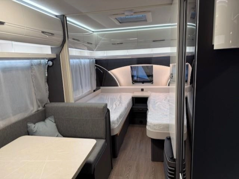 Hobby Excellent 460 SL  foto: 1