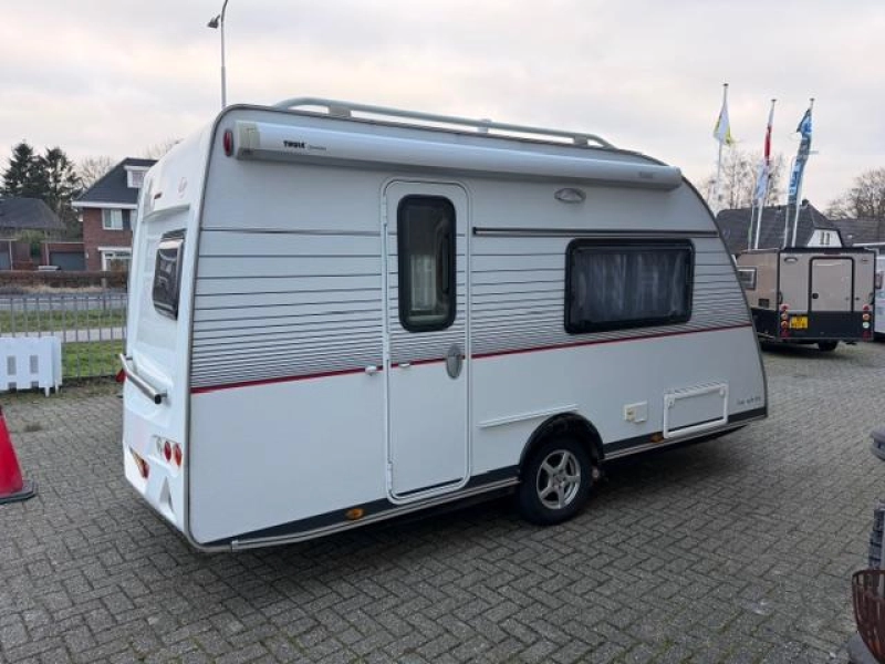 Kip Isa White 41 TCB Met mover en Luifel 