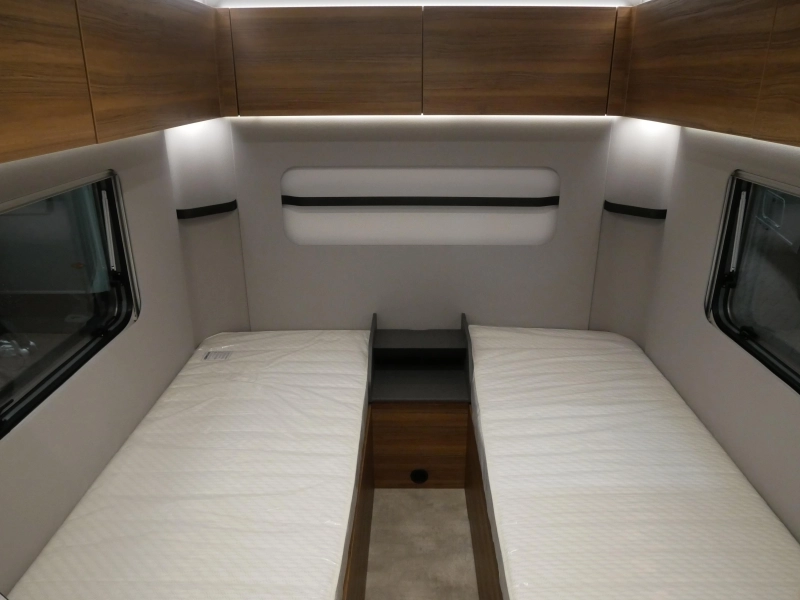 Eriba Novaline 495 GRATIS MOVER  foto: 12