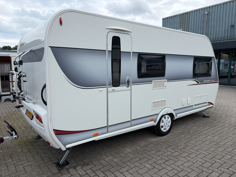 Hobby On Tour 470 KMF Voortent/Fietsendrager 