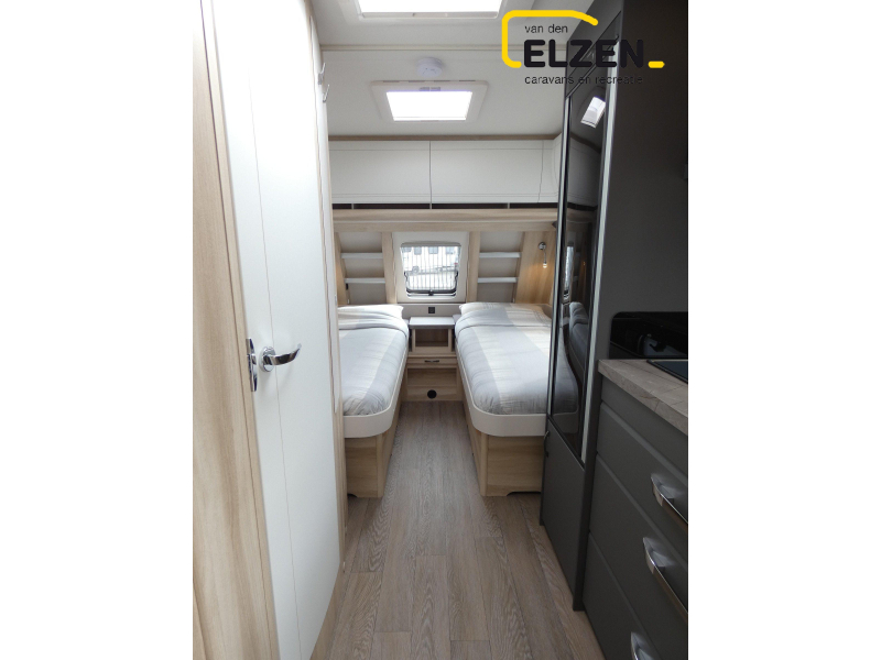 Hobby De Luxe 495 UL White Edition Actiepakket  foto: 13