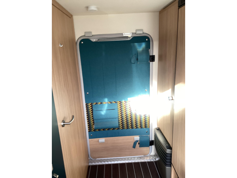 Knaus Sport en Fun 480 QL mover/ cassetteluifel 