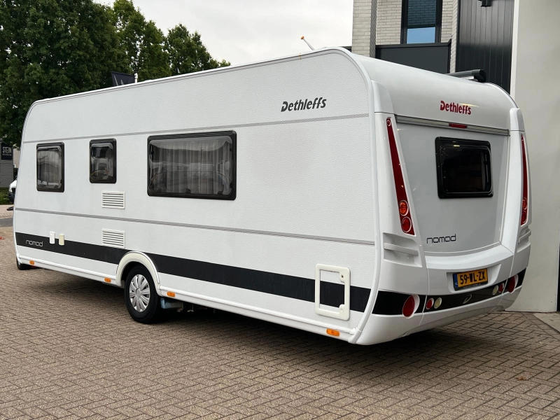 Dethleffs Nomad 520 RET Lengtebedden,Mover, Airco  foto: 7