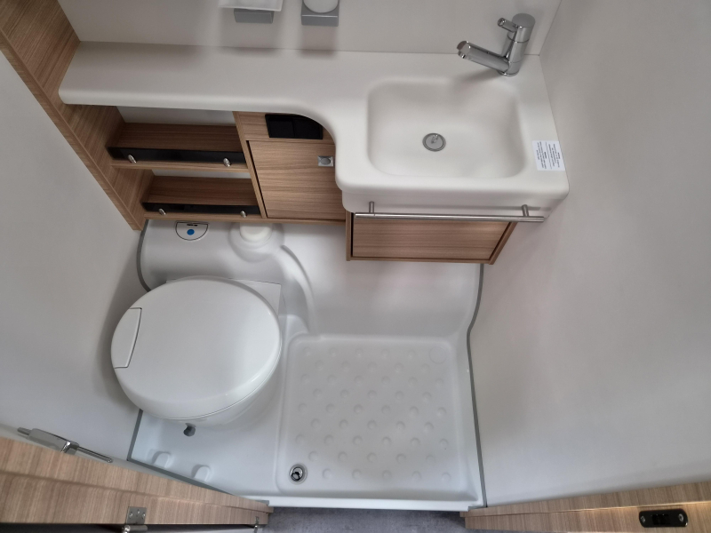 Dethleffs Camper Avantgarde 460 EL Enkele bedden - Mover  foto: 18