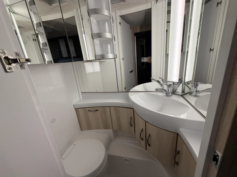 Hobby De Luxe 540 UL enkele bedden / mover  foto: 18