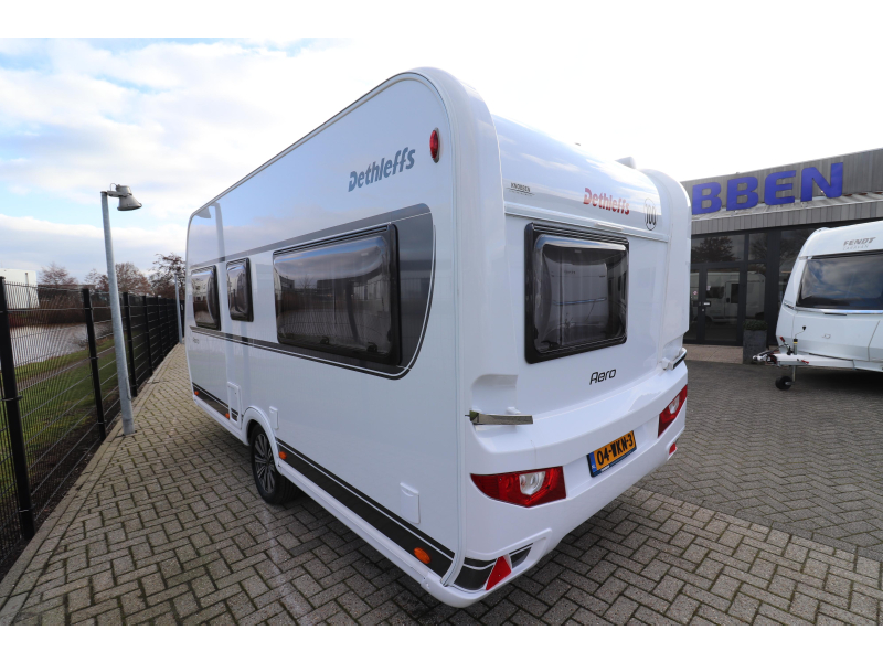 Dethleffs Aero 410 QS Dwarsbed / mover / luifel  foto: 6